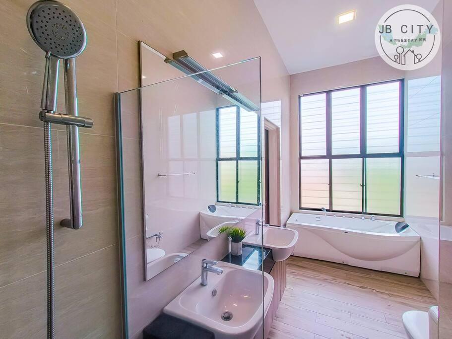 Serene Hill Tropical By Jbcity Holiday home