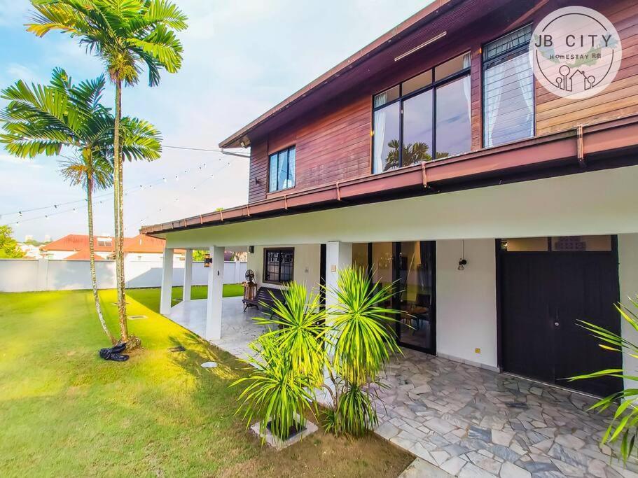 Serene Hill Tropical By Jbcity *